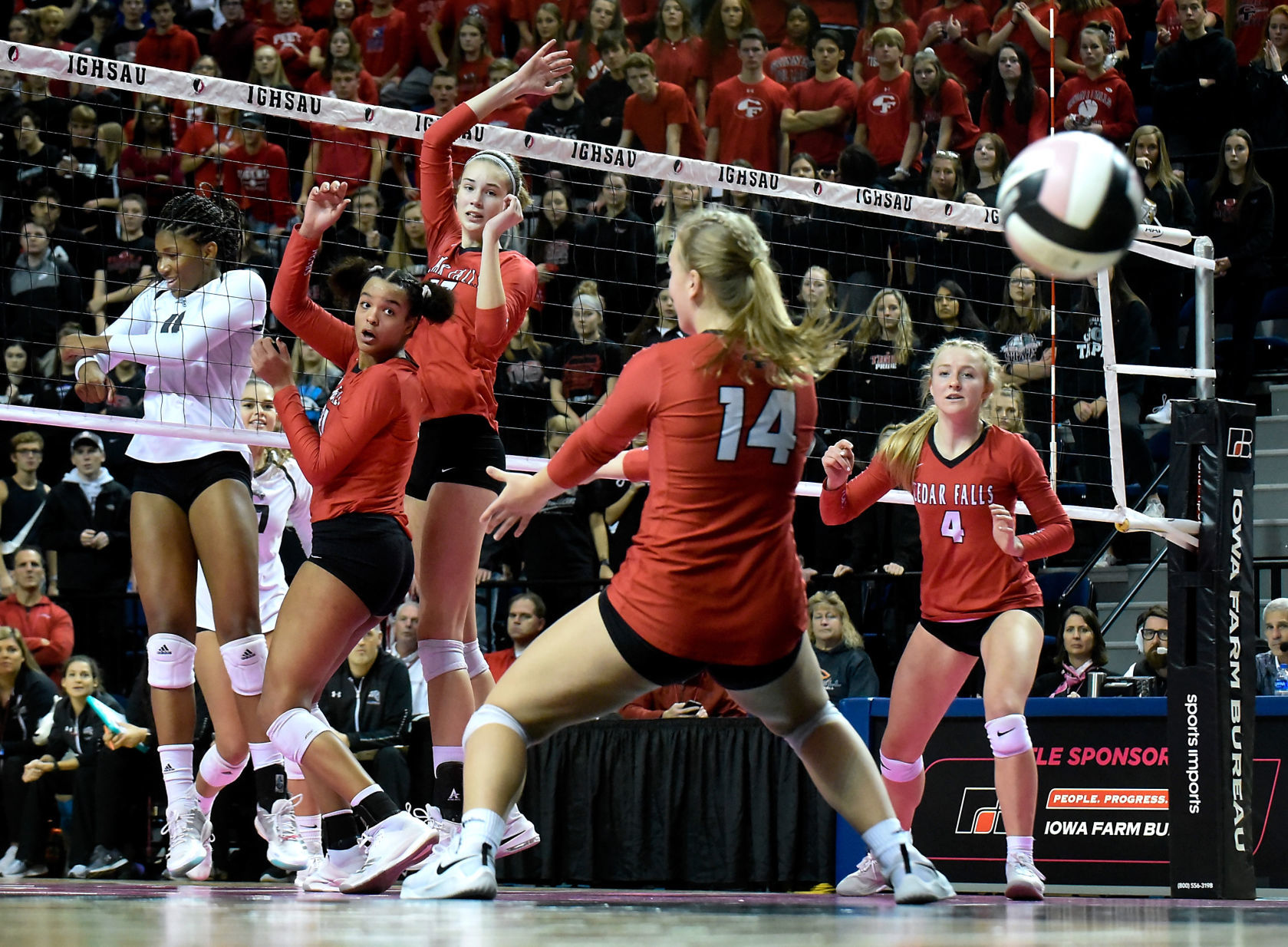 110918ho-cf-ankeny-vb-14